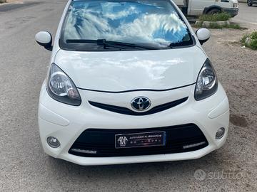 Toyota Aygo 1.0 12V 5 porte automatica/solo 120.00