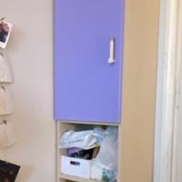 Cameretta struttura in acero, lilla e panna.