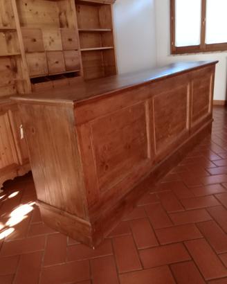 credenza e banco negozio vintage 