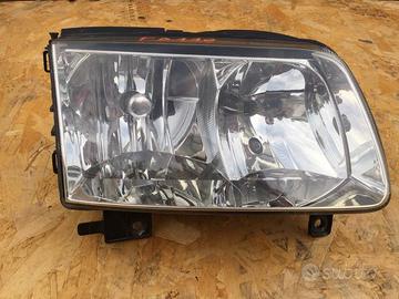 Fanale anteriore Dx VOLKSWAGEN POLO 3 serie