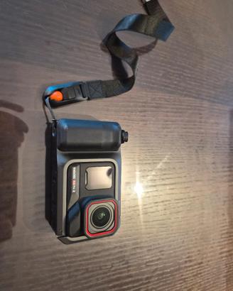 INSTA360 Ace Pro 2 + Explorer pro grip