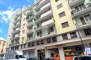 2 LOCALI A PALERMO