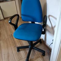 Sedia da ufficio con braccioli 