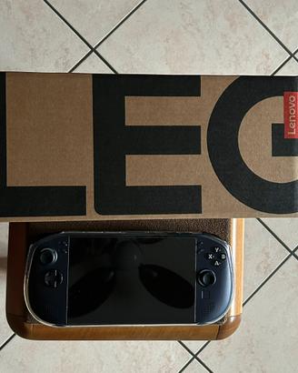 Lenovo Legion GO S Z1/32 gb Ram+Dbrand cover