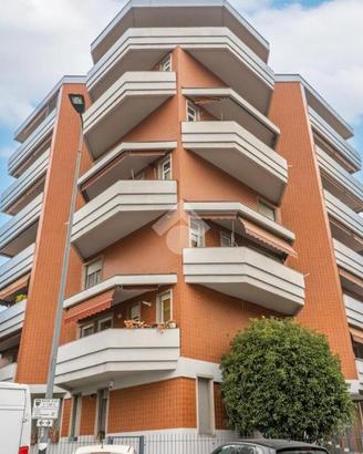 2 LOCALI A MILANO