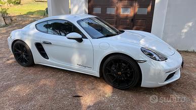 Porsche Cayman 718