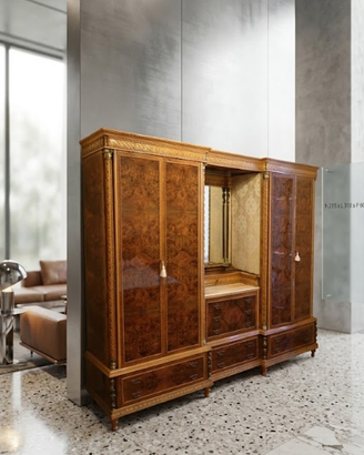 Armadio di Pregio in Radica - Stile Chippendale