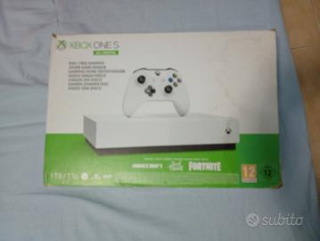 XBOX ONE S-USATA 1 MESE COME NUOVA 1 TB TRATTABILE