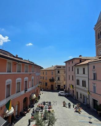 Pentalocale a Gualdo Tadino