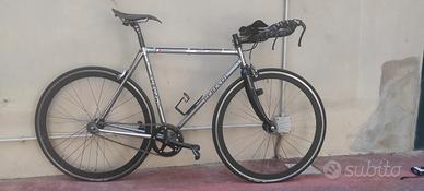Bici scatto fisso Renesto Competition