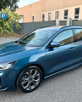 Ford Focus 1.0 EcoBoost Hybrid 125 CV SW ST-Line X