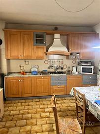 Porzione di casa con tre camere