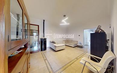 LIZZANELLO: CASA INDIPENDENTE CON 250MQ DI GIARDIN