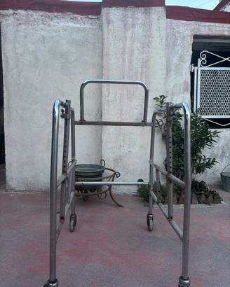 Deambultaore per anziani