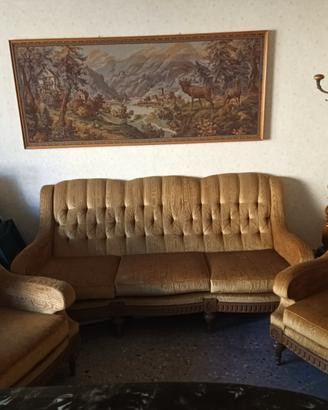 Salotto vintage in velluto dorato