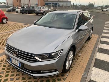 VW Passat SW 2.0 TDI Cambio aut. - 2018