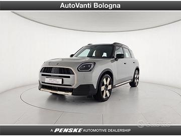 MINI Countryman Mini 1.5 48V C Favoured auto
