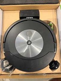 Robot Vacuum & Mop Roomba J7 Combo