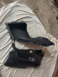 Pedana sx tmax 560 incidentato