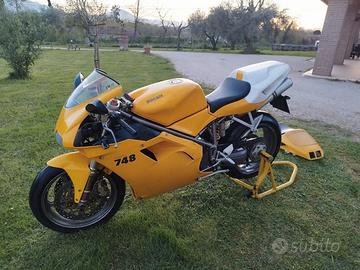 Ducati 748 - 2000
