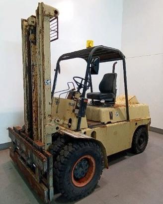 Carrello elevatore diesel 5000kg di portata marca 