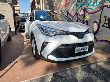 Toyota C-HR 1.8 Hybrid E-CVT Business - NO OBB FIN