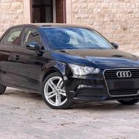 Audi A1 1.6 TDI 90 CV NAVI LED