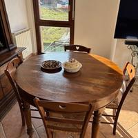 Tavolo rotondo stile legno noce massello