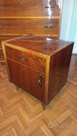 comodini in stile vintage 