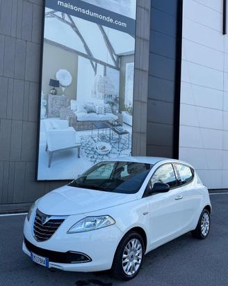 Lancia Ypsilon 1.3 MJT 16V 95 CV 5 porte S&S Plati