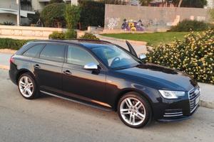 Audi A4 Avant S-Line S-Tronic 