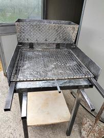 Bbq/barbecue in ferro a legna/carbonella - Giardino e Fai da te In vendita  a Perugia