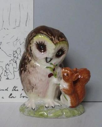 Statuetta Gufo con scoiattolo. Beatrix Potter