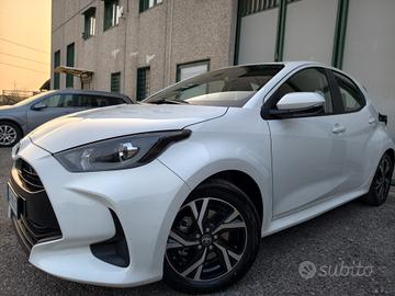 Toyota Yaris IBRIDA NO VINCOLI FINANZIARI NUOVA 20