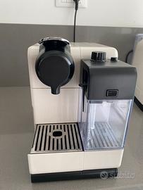Macchina caffè e cappuccino Nespresso Lattissima