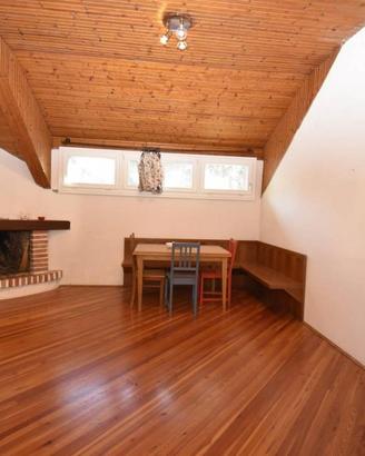 Appartamento di 82 m² con 5 locali e box auto a Ba