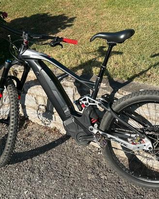 Bici elettrica E-MTB Fantic 1.7 carbon
