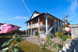 BRANDIZZO VILLA INDIPENDENTE SU 4 LATI