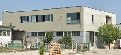 Locale 220mq 1° piano Zona Ind.le Mosciano S.A