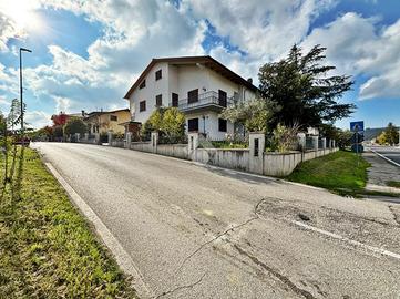 PORZIONE DI BIFAMILIARE A GUALDO TADINO