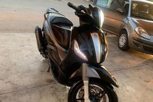 Beverly 350