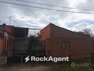 Casa indipendente di 90 m² con 4 locali a Ardore