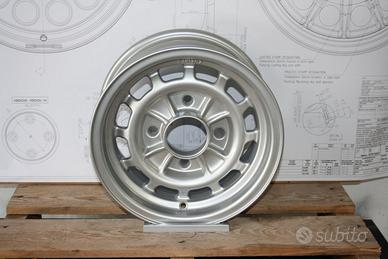 LANCIA FULVIA COUPE' PRIMA SERIE CERCHI 6X13 SILVE