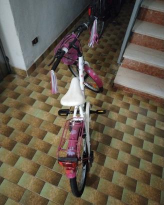 bicicletta per ragazzina 