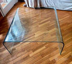 Tavolino di cristallo