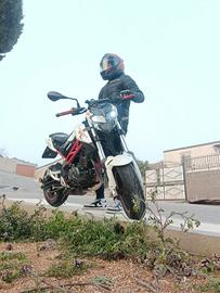 moto Benelli  125