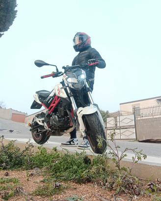 moto Benelli  125