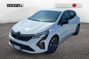 Renault Clio techno E-Tech full hybrid 145