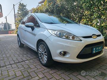 Ford Fiesta gpl anno 2009 km 208.000