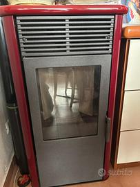 Stufa a pellet Innofire 8 kW bordeaux – classe A+